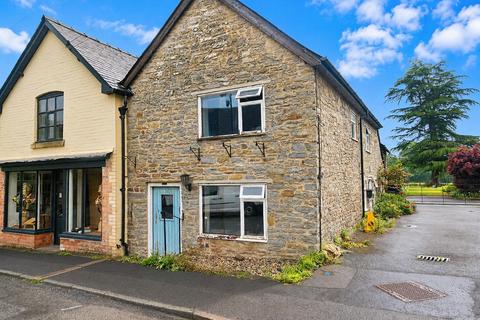 2 bed property, in Church Street, £175,000
