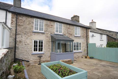 4 bed property, in Upton Cross, £325,000