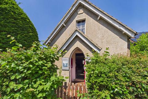 Studio, in Chapel Road, £250,000