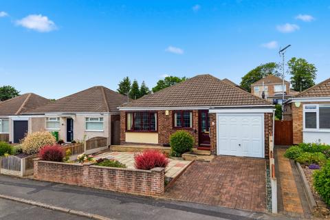 2 bed property, in Moorsholm Drive, £240,000