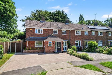 3 bed property, in Burymead, £425,000
