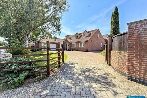 3 bed property, in Yarm Road, £530,000