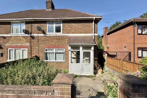 3 bed property, in Minet Drive, £515,000