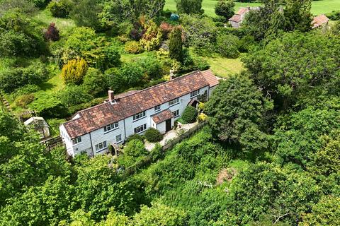 4 bed property, in Corfe, £550,000