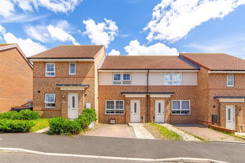 2 bed property, in Magnolia Drive, £170,000