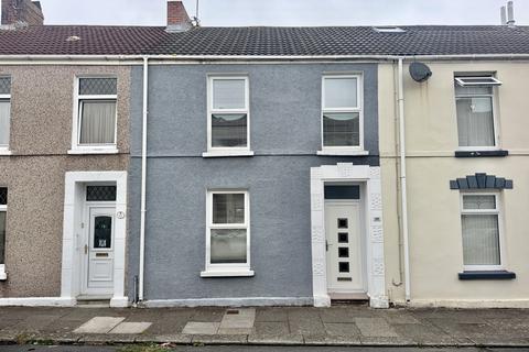 3 bed property, in Pemberton Street, £140,000