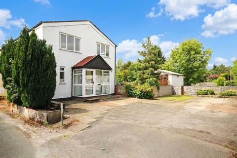 3 bed property, in Firth Fields, £385,000