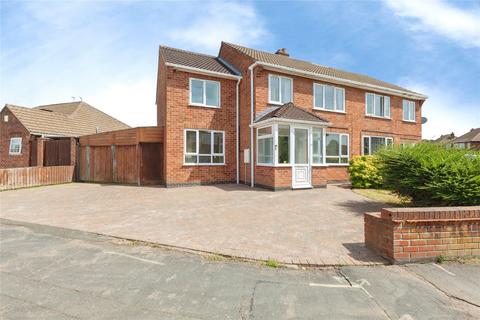 4 bed property, in Repton Road, £325,000