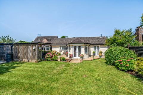 4 bed property, in Winchester Road, £699,950