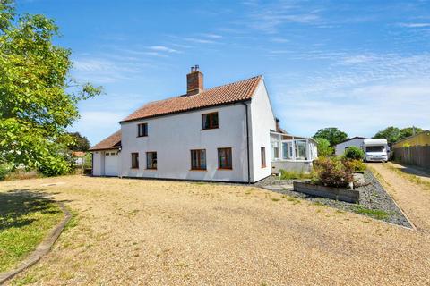 6 bed property, in Hall Street, £695,000