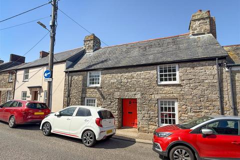 3 bed property, in Helston Road, £355,000