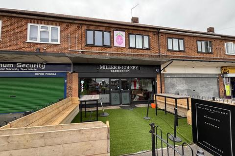 2 bed property, in 127/127a Albany Road, £375,000