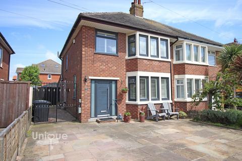 3 bed property, in Rossall Grange Lane, £249,950