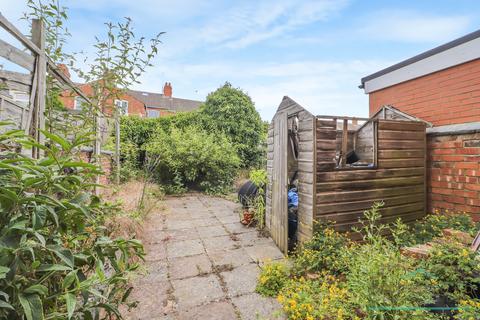 3 bed property, in Albert Road, £155,000