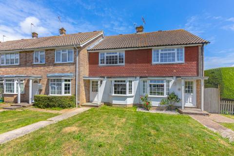 2 bed property, in Springett Avenue, £325,000