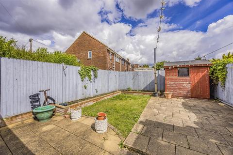 3 bed property, in Selborne Avenue, £279,500