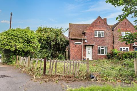 3 bed property, in 22 Vauxhall Avenue, £100,000
