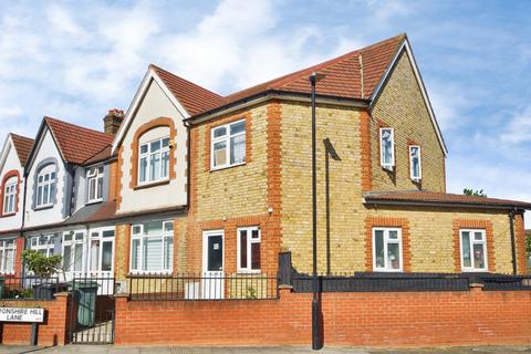 3 bed property, in Great Cambridge Road, £475,000