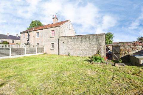 3 bed property, in Albert Street, £280,000