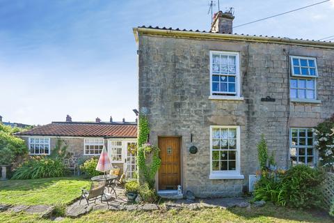 3 bed property, in Albert Street, £280,000