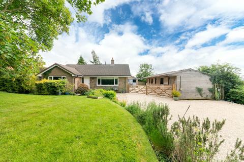 4 bed property, in Greenside, £490,000