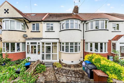 3 bed property, in Holne Chase, £525,000