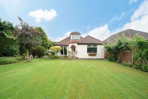 4 bed property, in Lossie Drive, £840,000