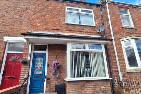 2 bed property, in Firwood Terrace, £54,950
