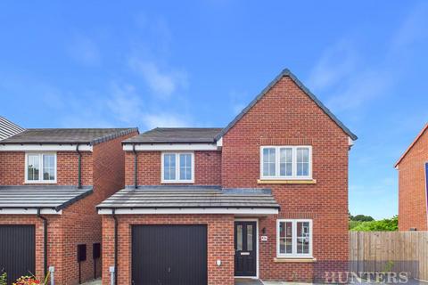 4 bed property, in Poppy Drive, £360,000