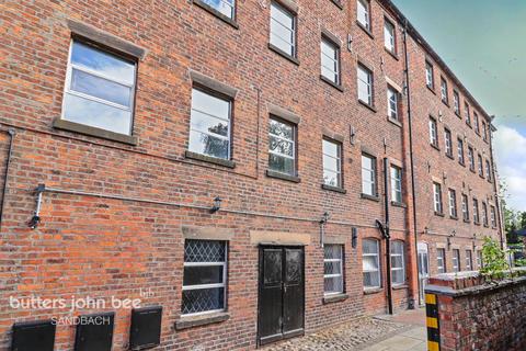 12 bed property, in High Street, £1,000,000