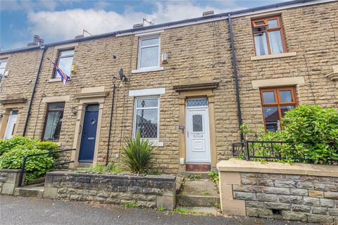 2 bed property, in Harbour Lane, £165,000