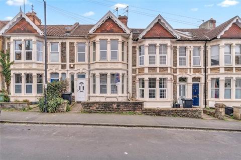 6 bed property, in Brentry Road, £485,000