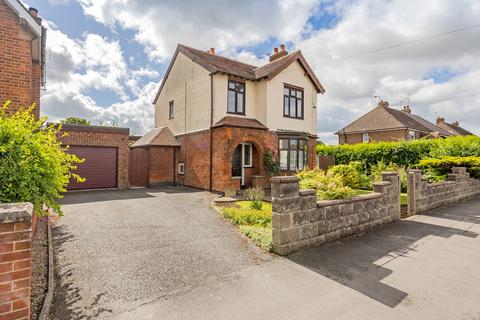 3 bed property, in Hastings Street, £400,000
