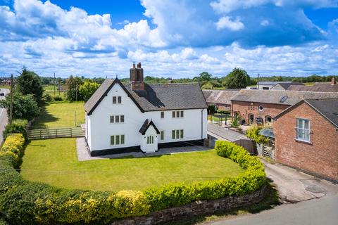 5 bed property, in Dorrington Lane, £840,000
