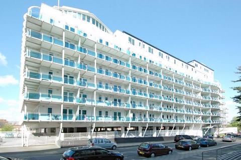 2 bed property, in Lyon Road, £220,000