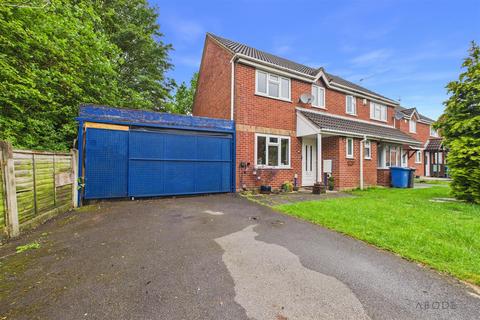 3 bed property, in Pendleside Way, £260,000