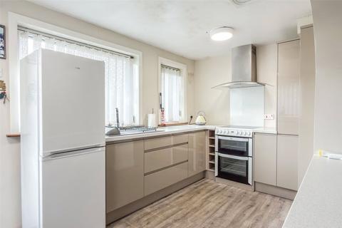 2 bed property, in Medlock Road, £240,000