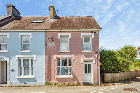 2 bed property, in David Street, £150,000