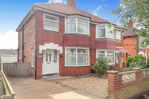 3 bed property, in Priory Road, £220,000