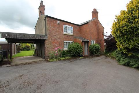 3 bed property, in Yew Tree House, £675,000