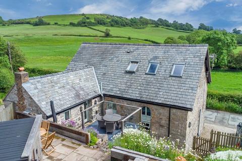 3 bed property, in Craigllwyn, £445,000