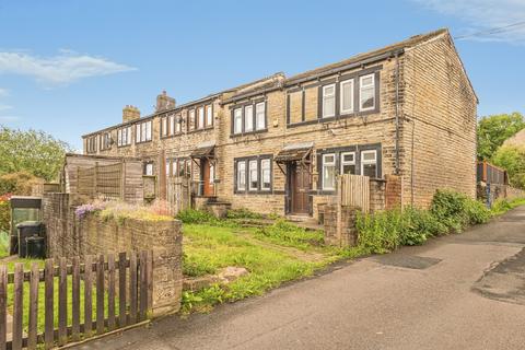 3 bed property, in Golcar Brow Road, £190,000