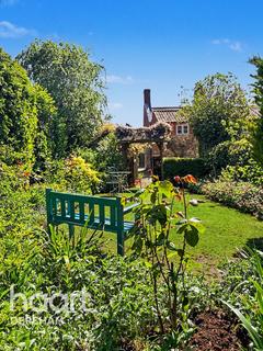 2 bed property, in The Street, £220,000