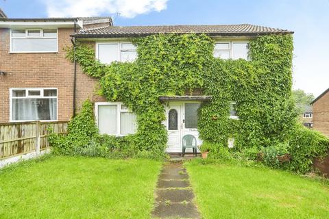 4 bed property, in Butterbowl Grove, £170,000