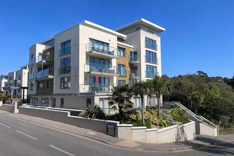 2 bed property, in 2 Studland Road, £275,000