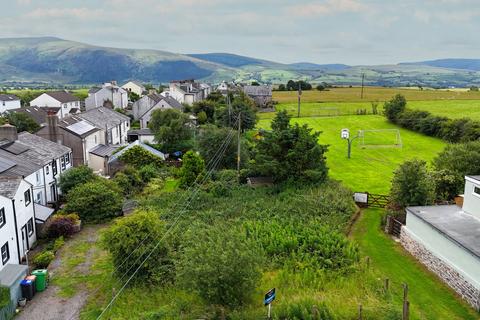 Studio, in Land Adjacent To Wheatsheaf Cottages, £50,000