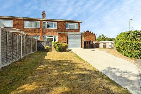 3 bed property, in Legge Crescent, £435,000