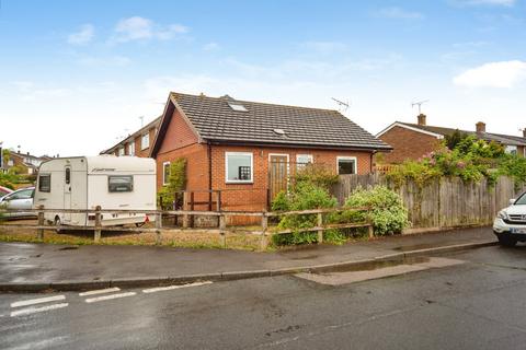 2 bed property, in Jaggard Way, £360,000