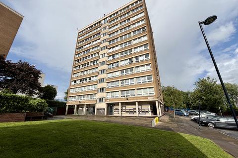 2 bed property, in Wellington Street, £48,000