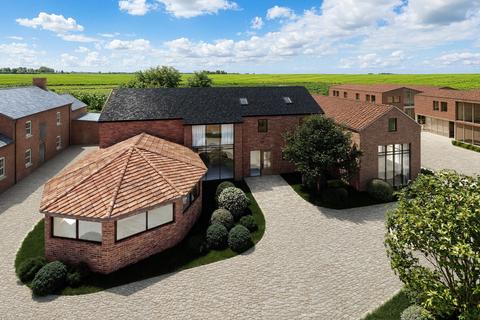 4 bed property, in Wheel House, £375,000